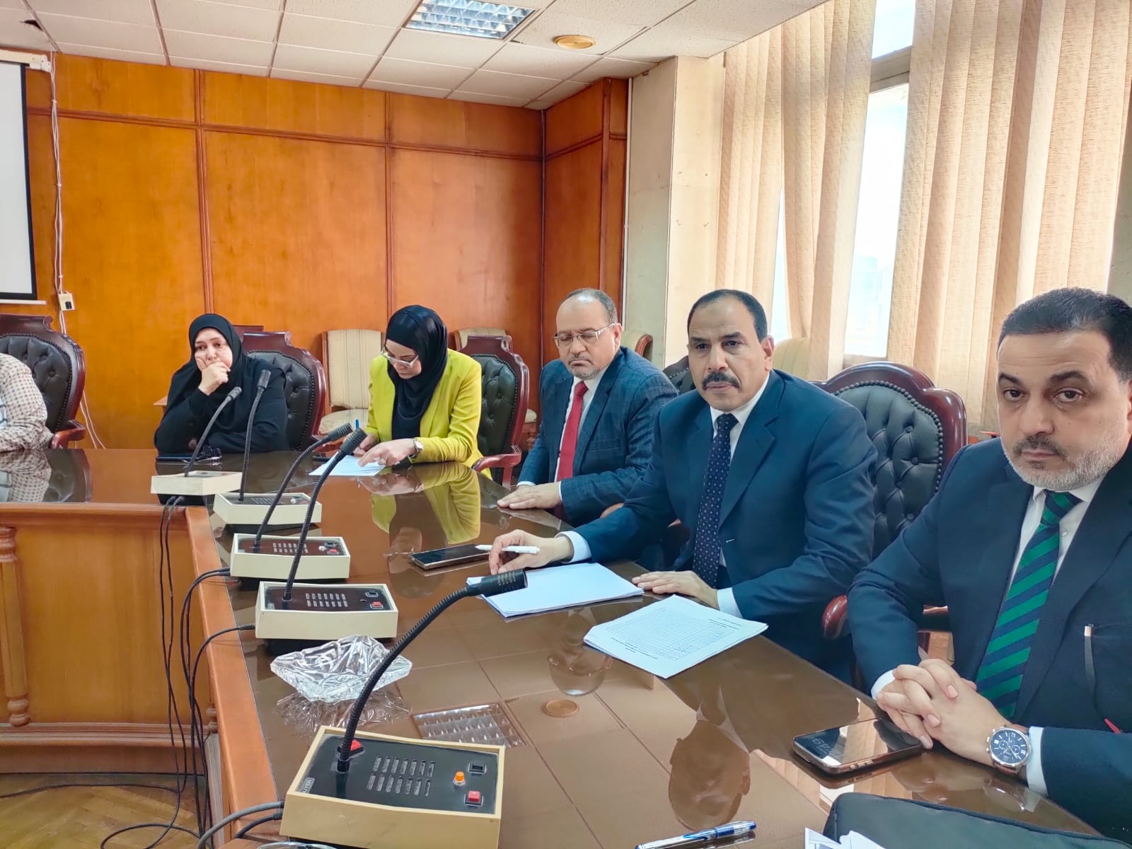شرف يعقد اجتماع مجلس صندوق الخدمة الطبية بجامعة المنوفية