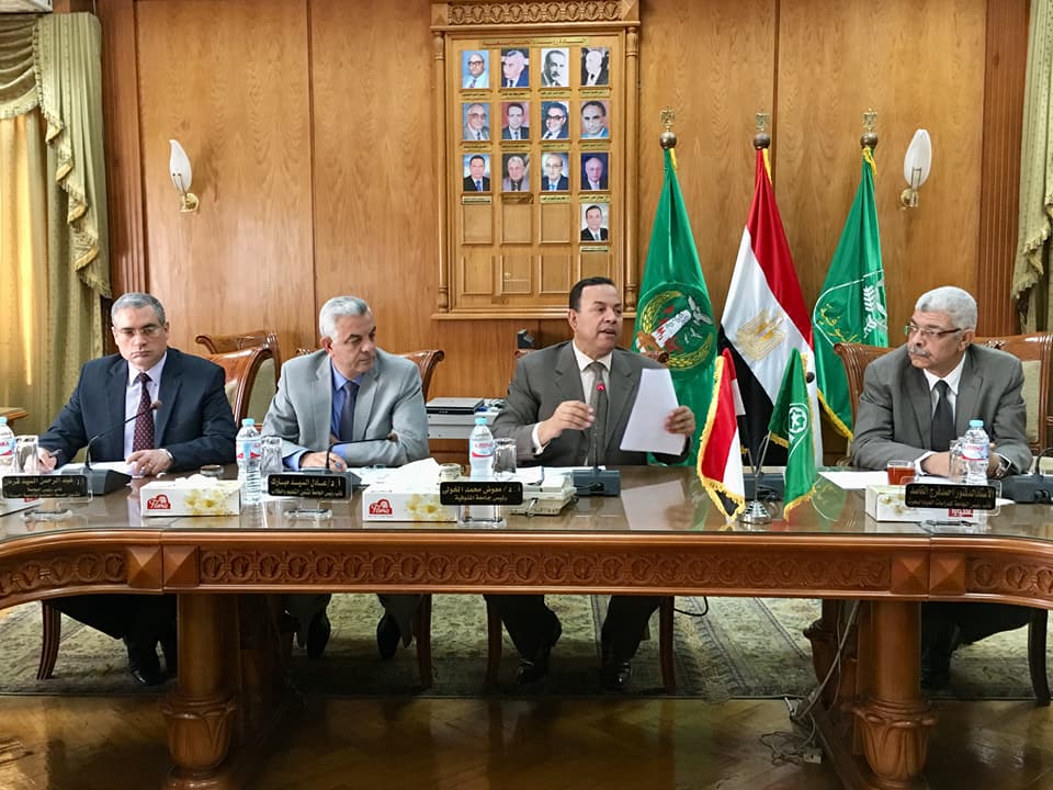 منح طلاب الدراسات العليا درجتى (الماجستير - الدكتوراه ) بكليات ومعاهد الجامعة بمجلس جامعة المنوفية المنعقدة بتاريخ 2018/4/30