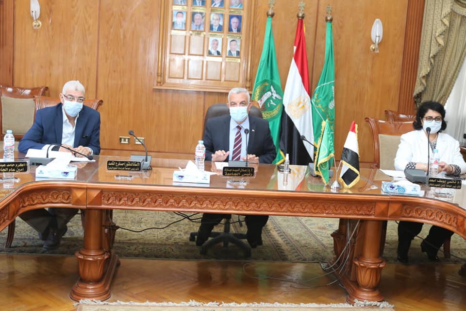 مبارك يتابع أعمال لجنة منشآت جامعة المنوفية