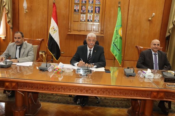 Menoufia University Council, headed by El-Kased, thanks the Prime Minister, the Minister of Higher Education, and the Governor of Menoufia for issuing the decision to establish the Oncology Institute