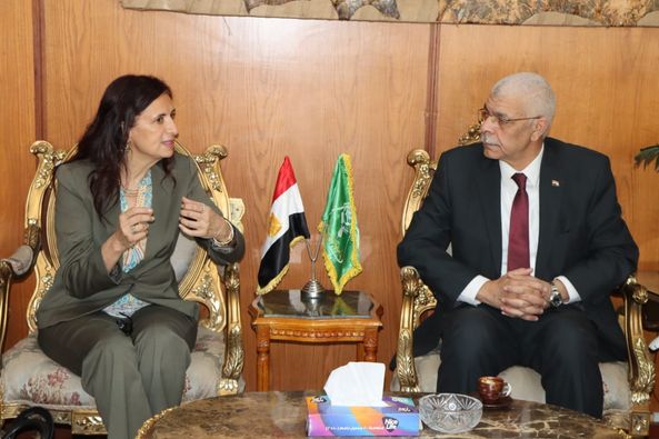 رئيس جامعة المنوفية يستقبل الدكتورة ماجى نصيف المدير التنفيذي لهيئة الفولبرايت الأمريكية