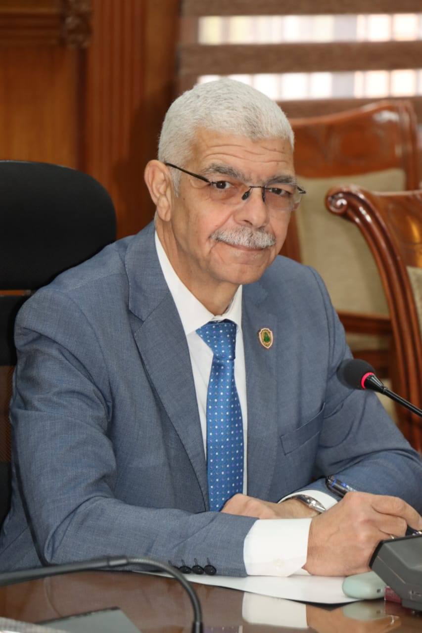 رئيس جامعة المنوفية يترأس اجتماع لجنة التميز الحكومي ويؤكد نشر ثقافة التميز داخل بيئة العمل أولوية استراتيجية للجامعة