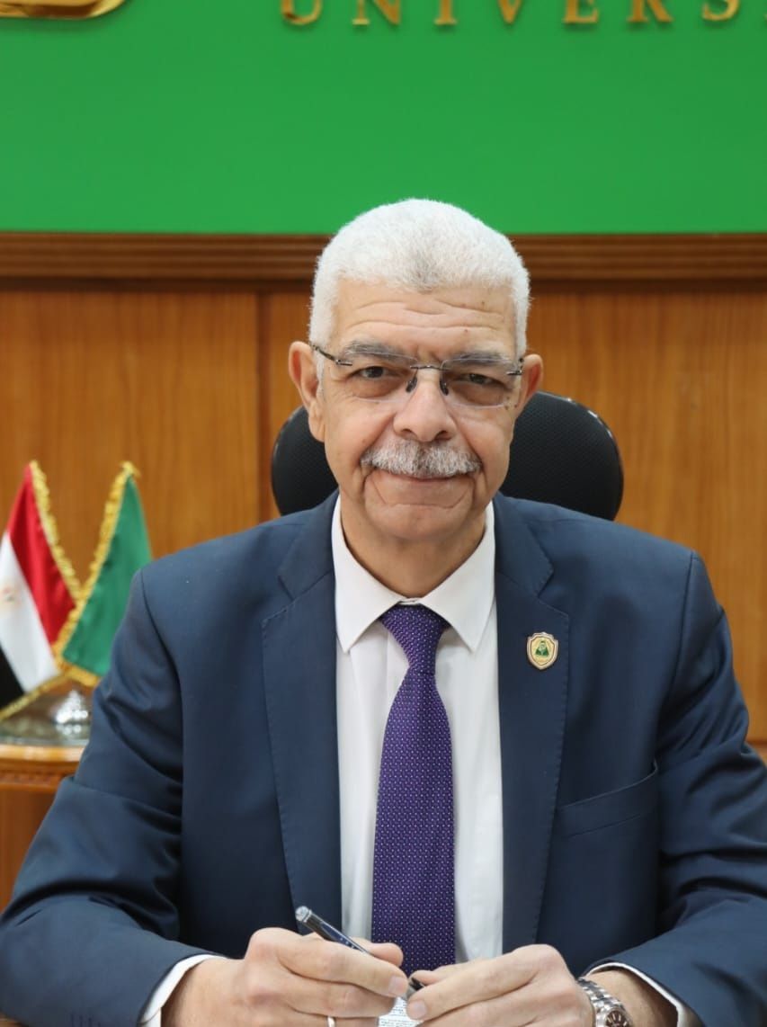 رئيس جامعة المنوفية يهنئ القيادة السياسية بتجديد رئاسة مصر لـ"الإيسيسكو" بالإجماع ويؤكد: إنجاز دولي يعكس ريادة الدولة المصرية