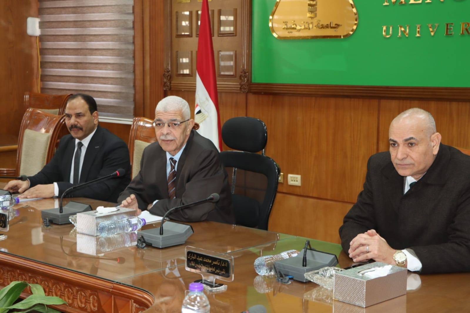 رئيس جامعة المنوفية يعقد اجتماعًا موسعًا مع منسقي الوحدات النوعية لتعزيز التسويق الأكاديمي ودعم الخريجين والطلاب الوافدين