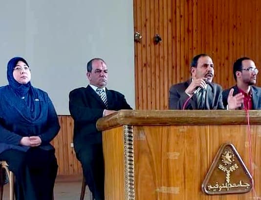مركز تعليم الكبار في زيارة لكلية الآداب