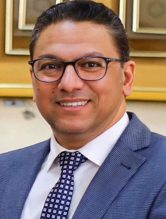 القاصد يصدر قرار بتكليف إكرامى جمال للقيام بعمل أمين عام جامعة المنوفية 