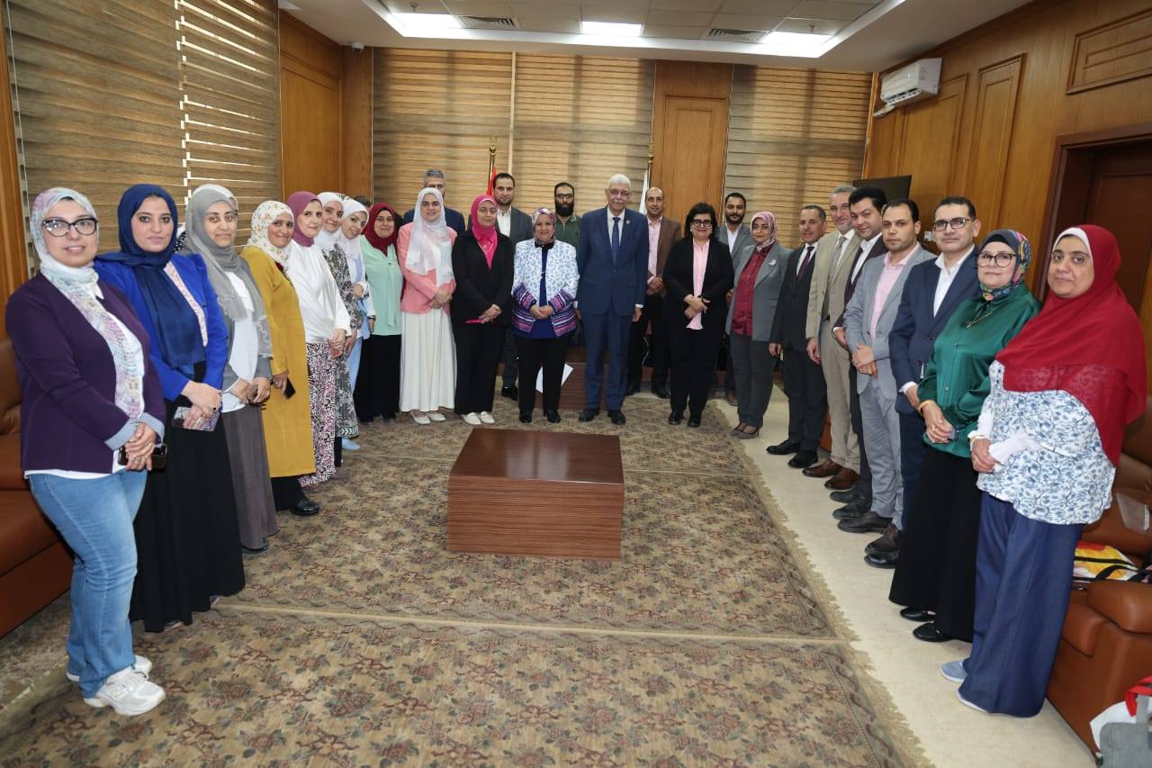 القاصد يلتقي مدربي دورة تقييم البرامج الأكاديمية بجامعة المنوفية الأهلية ويؤكد دعم منظومة الجودة والاعتماد