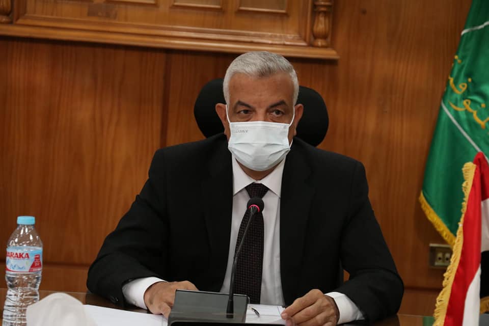 President of The University of Menoufia holds the monthly session of the Committee of University Facilities
