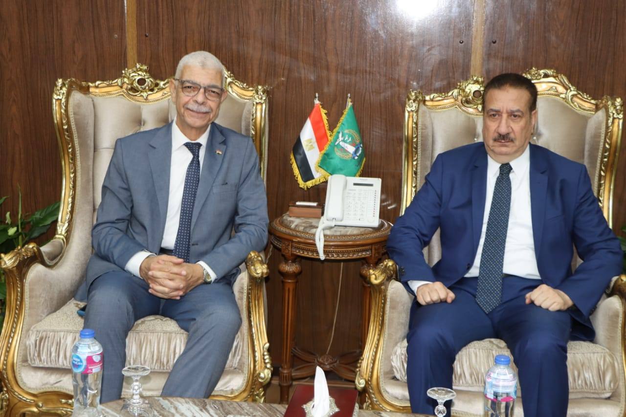 رئيس جامعة المنوفية يلتقي محافظ المنوفية بديوان عام المحافظة لبحث آفاق التعاون المشترك رئيس جامعة المنوفية يلتقي محافظ المنوفية بديوان عام المحافظة لبحث آفاق التعاون المشترك 