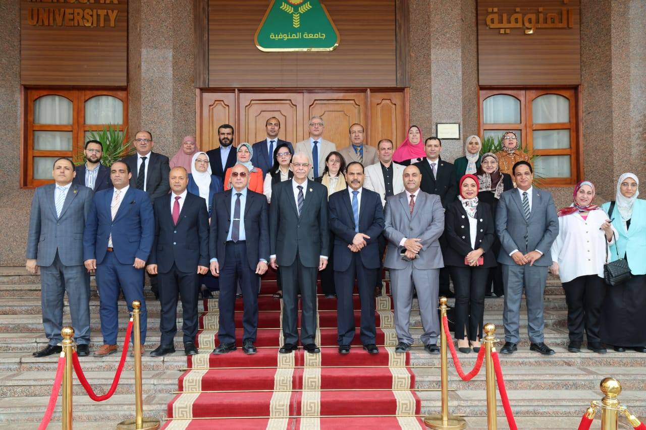 رئيس جامعة المنوفية يستقبل وفد هيئة الجودة للإعتماد  المؤسسي والبرامجي « لكليتي التربية النوعيةوالعلوم الصحية التطبيقية»