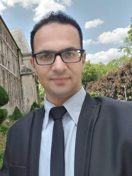 رئيس جامعة المنوفية يهنئ الدكتور محمد كمال مسرجه لفوزه بجائزة الدولة التشجيعية 