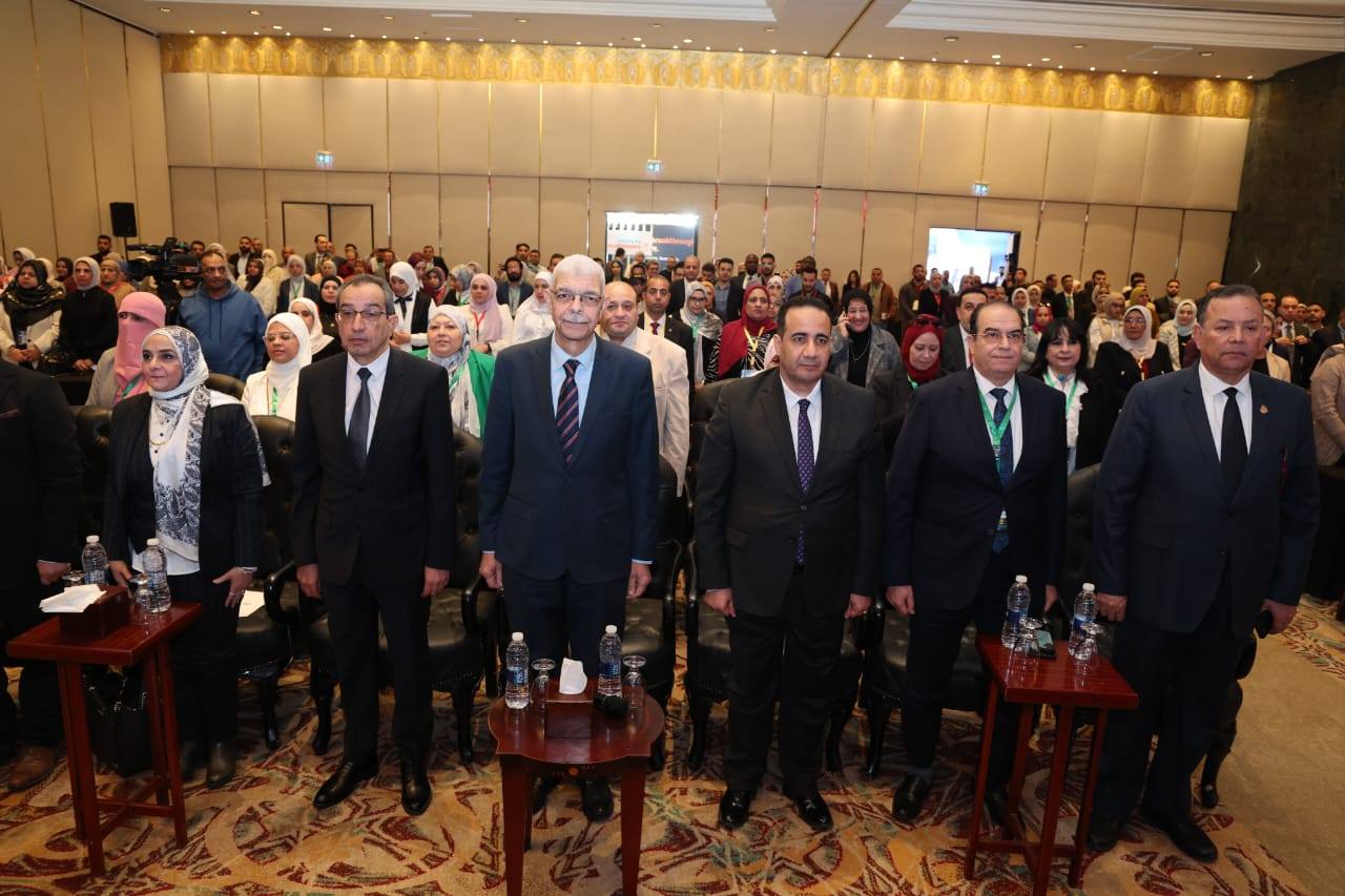 بمشاركة 12 قسمًا علميًا رئيس جامعة المنوفية يفتتح المؤتمر الدولي لمعهد الكبد القومي ويؤكد: اهمية التعليم الطبي المستمر في تطوير المنظومة الصحية