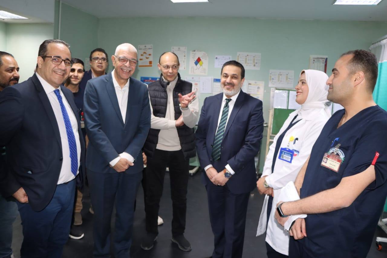 رئيس جامعة المنوفية يجرى جولة تفقدية ليلية بمعهد الكبد القومي ومستشفى المعهد لمتابعة انتظام العمل