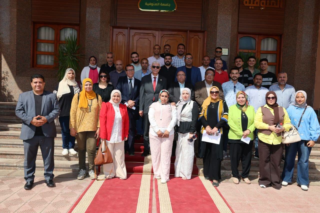 رئيس جامعة المنوفية يعقد لقاءً صحفيًا موسعًا ويستعرض حصاد الإنجازات ويزف بشائر اليوبيل الذهبي بمشروعات استراتيجية كبرى