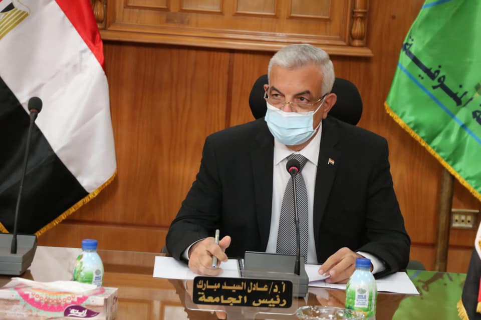 مبارك يرأس الجلسة الشهرية للجنة منشآت جامعة المنوفية ويتابع تنفيذ أعمالها