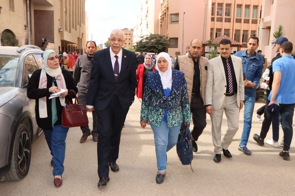 رئيس جامعة المنوفية يتابع تطوير  وصيانة  قاعة الاحتفالات الكبرى  ومدرجات كلية الحقوق بالمجمع النظرى للكليات
