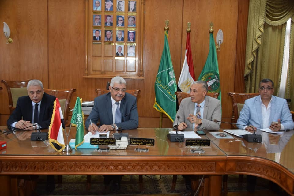 الدكتور
