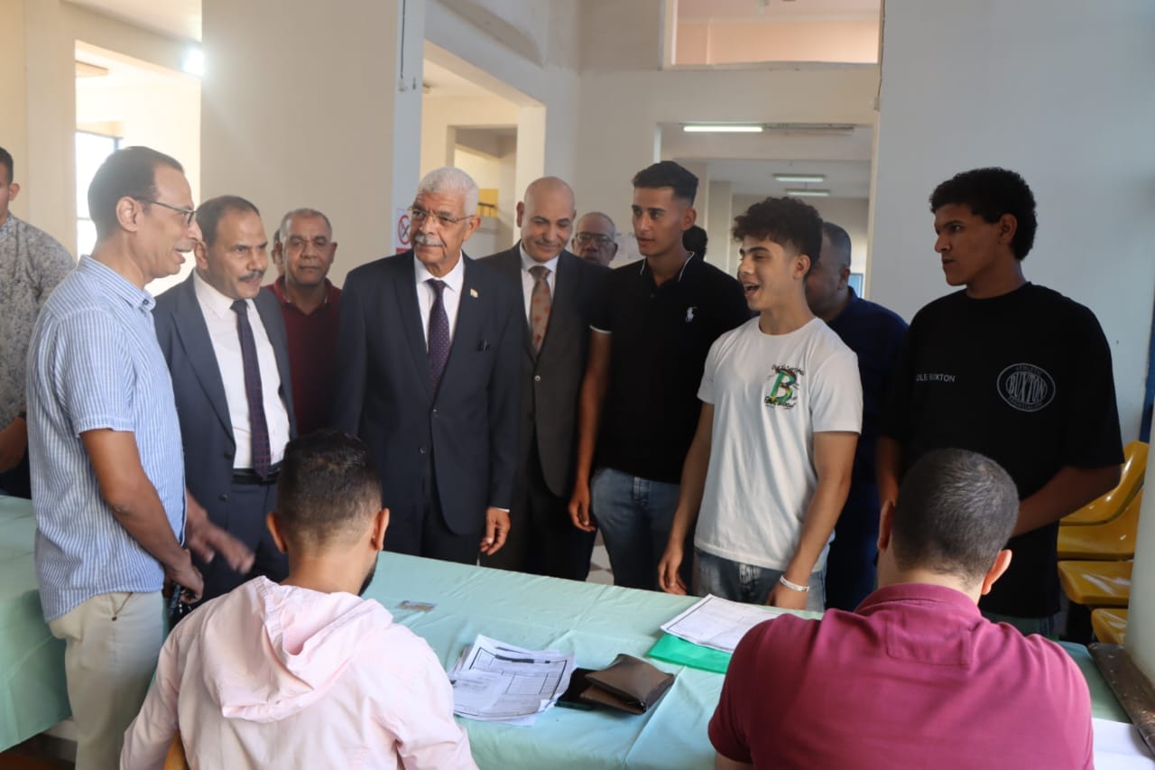 President of Menoufia University inspects Hope City and follows up on the readiness of university cities to receive students