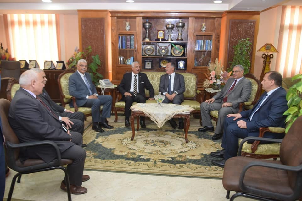 الدكتور