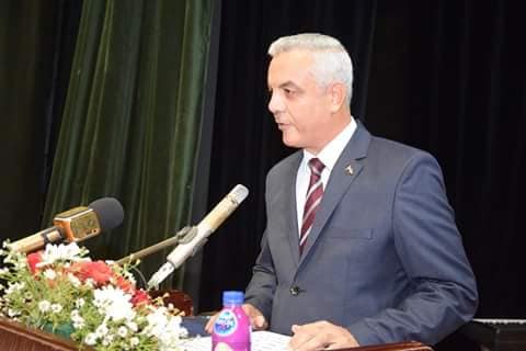 الدكتور