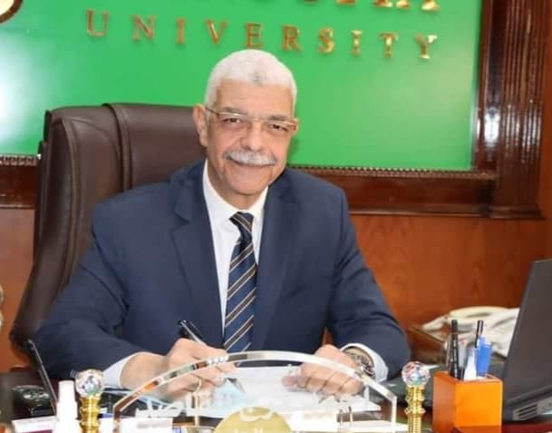 President of Menoufia University follows up on the regularity of the educational process in the faculties and issues decisions to appoint new deputies