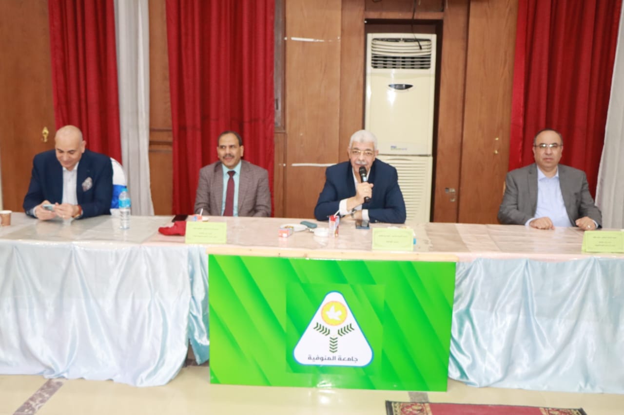 The President of Menoufia University eats breakfast with university students and expatriate students