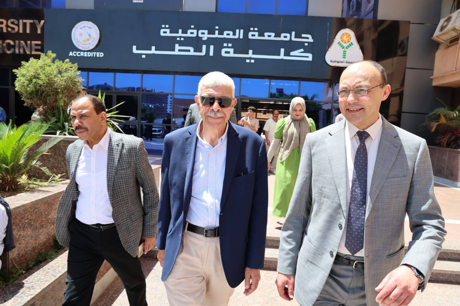 ضمن جولاته المستمرة.. رئيس جامعة المنوفية يتفقد لجان امتحانات الفصل الدراسي الثاني بكلية الطب