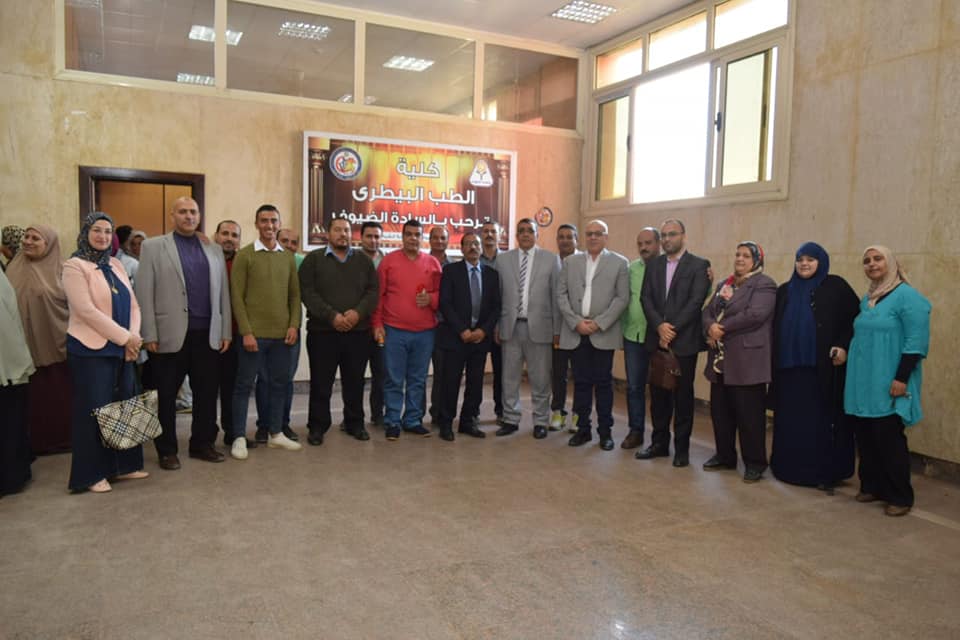 طب بيطري المنوفية تكرم كوادرها العلمية والإدارية
