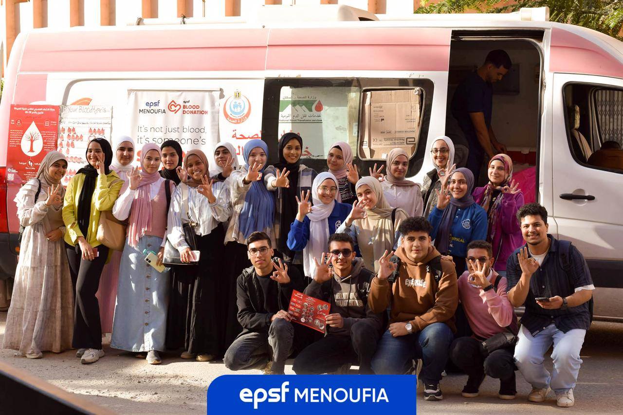 رئيس جامعة المنوفية يشيد بحملة «أنا متبرع مصري».. ويؤكد: طلاب الجامعة نموذج مشرف للعمل التطوعي وخدمة المجتمع