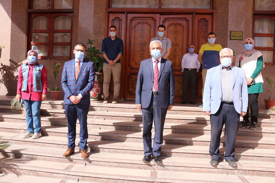 The university president meets the second group of the Monofiya medicine doctors, who are assigned to work in quarantine hospital in Al-Bagour