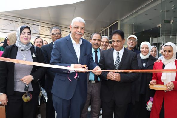 El-Kased inaugurates the “Artistic Visions” exhibition of the Faculty of Specific Education at the Menoufia Cultural Palace