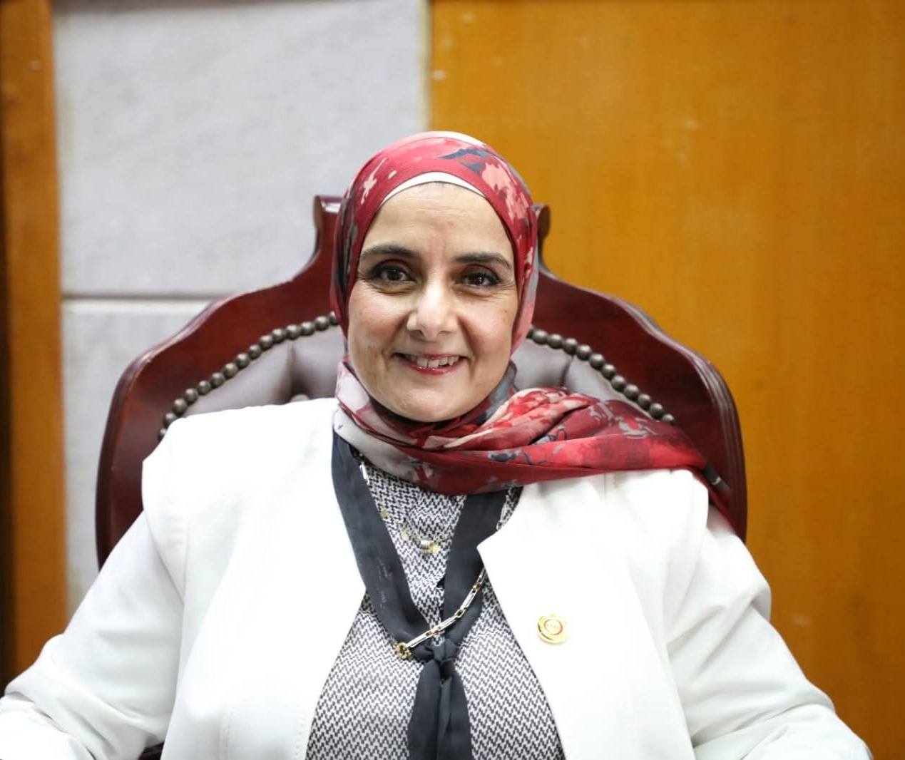 قرار جمهورى بتعيين الدكتورة غاده على حسن نائبا لرئيس جامعة المنوفية للدراسات العليا والبحوث