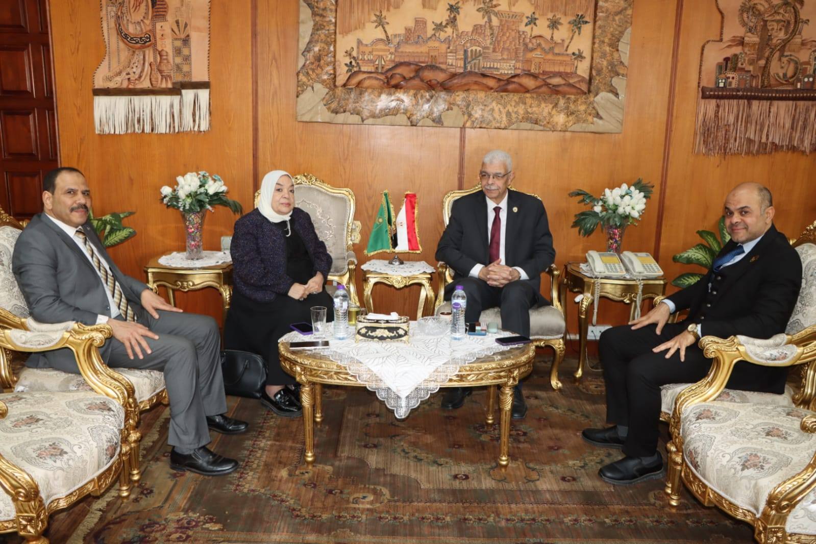 جامعة المنوفية والشركة العربية للصناعات الدوائية والمستلزمات الطبية "أكديما" تتفقان على شراكة استراتيجية لتطوير الصناعات الدوائية وتعزيز البحث العلمي