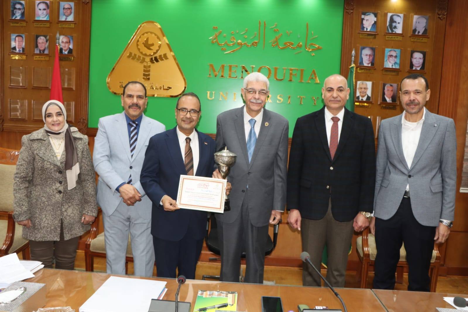 مجلس جامعة المنوفية يكرم الكليات الفائزة فى مسابقة أفضل كلية في استقبال الطلاب للعام الجامعى ٢٠٢٥/ ٢٠٢٦