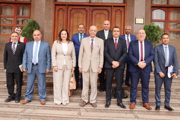 The President of Menoufia University receives a delegation from the Bank of Egypt and stresses the importance of increasing training courses for students on financial inclusion and participating in the national initiative Nile Pioneers