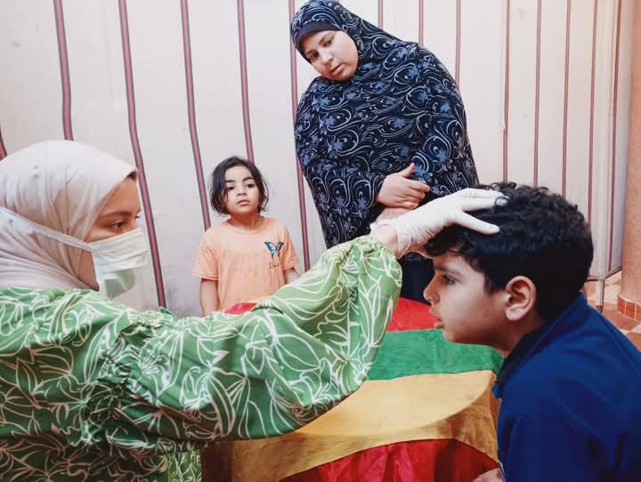 الكشف الطبي علي" ٤٣٢️" من أهالي قرية العامرة في قافلة طبية لجامعة المنوفية