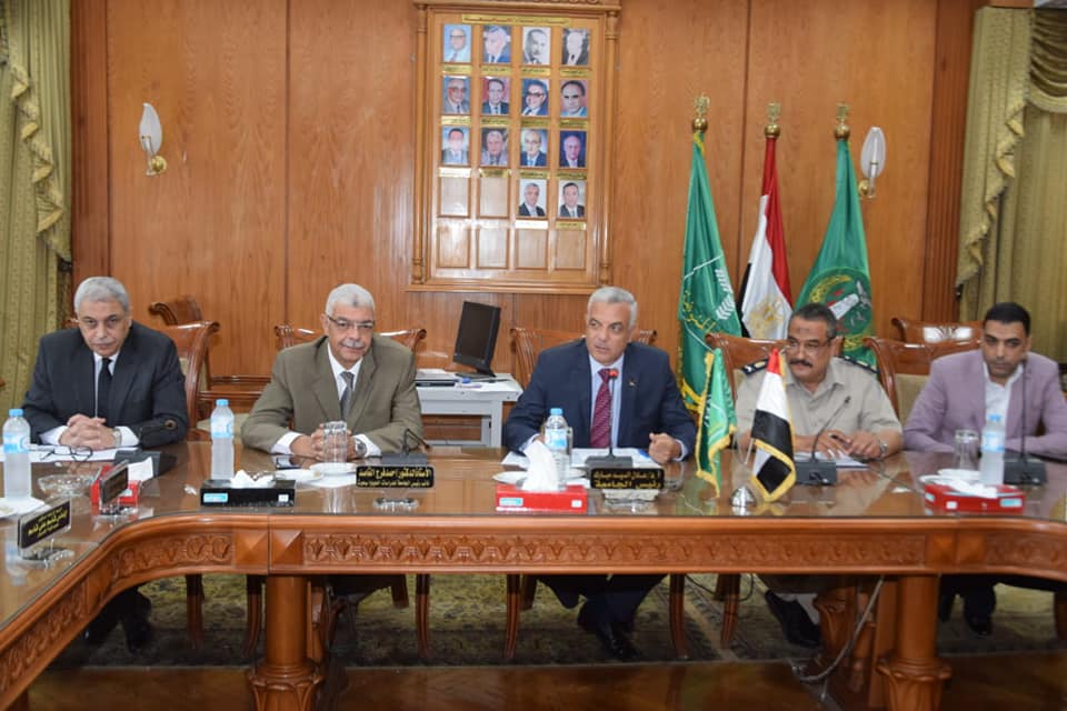الدكتور
